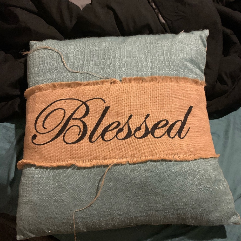 Accent pillow